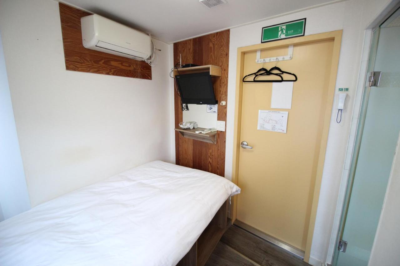 Hostel Kpop Сеул Экстерьер фото